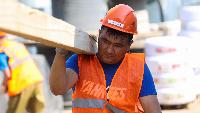 Бизнес настаивает на возвращении строителей-мигрантов